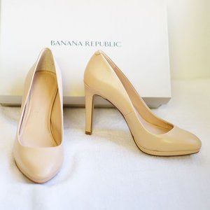 Banana Republic Kelsey Pump Heel Dune Nude, Size 5